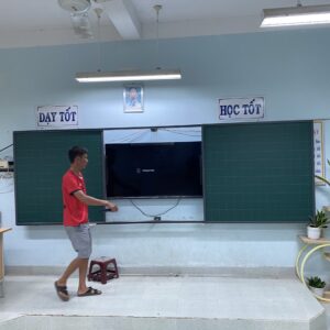 Cung cấp Bảng trượt Tivi và Tủ phòng học tại các trường tỉnh Phú Yên